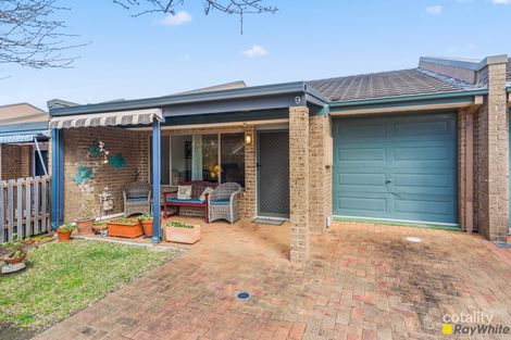 Property photo of 9 Wayari Way Woonona NSW 2517