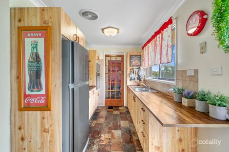 Property photo of 9 Brownlow Place Ambarvale NSW 2560