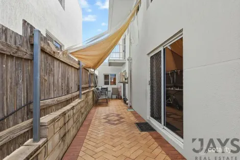 Property photo of 30/82 Abel Smith Parade Sunset QLD 4825
