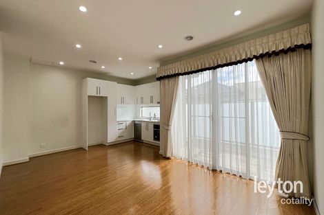 Property photo of 2/46 View Road Springvale VIC 3171