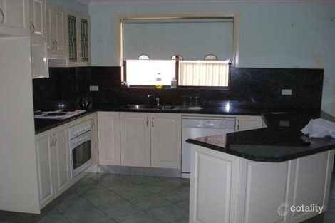 Property photo of 41 Ferraro Crescent West Hoxton NSW 2171