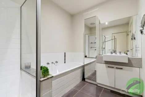 Property photo of 13/70 Wells Road Seaford VIC 3198