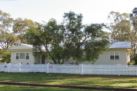 30 Stanley St, Oakey, QLD 4401