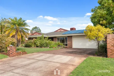 4 Blacksmith Ct, Bibra Lake, WA 6163