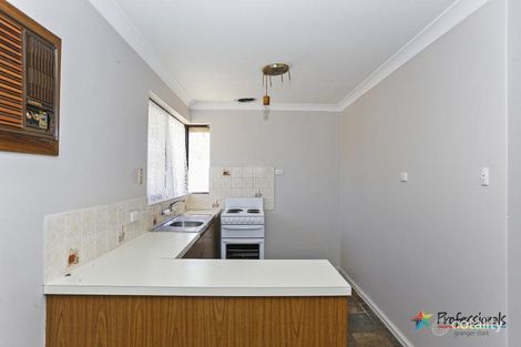 Property photo of 25 Berkshire Drive Beldon WA 6027