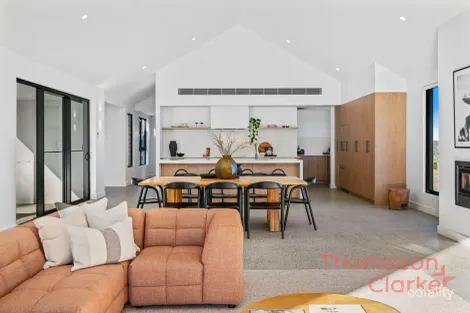 Property photo of 10 Hawk Crescent Lower Belford NSW 2335