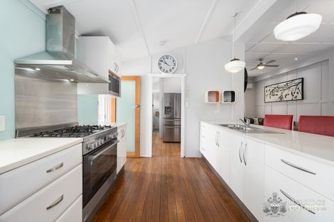 Property photo of 17 Leah Avenue Salisbury QLD 4107