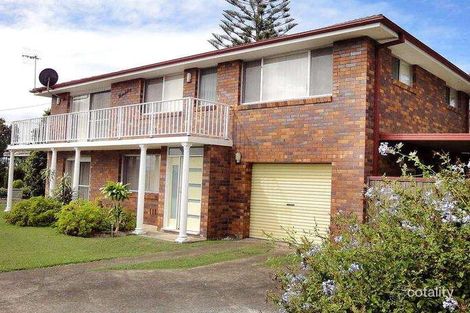 Property photo of 2 Allenwood Street Camden Head NSW 2443