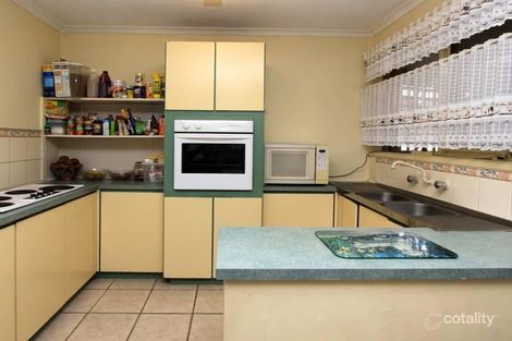 Property photo of 10 Poinciana Court Werribee VIC 3030