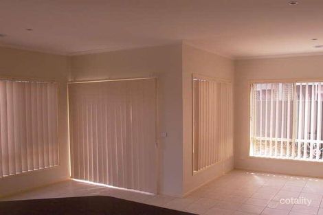 Property photo of 15 French Crescent Caroline Springs VIC 3023