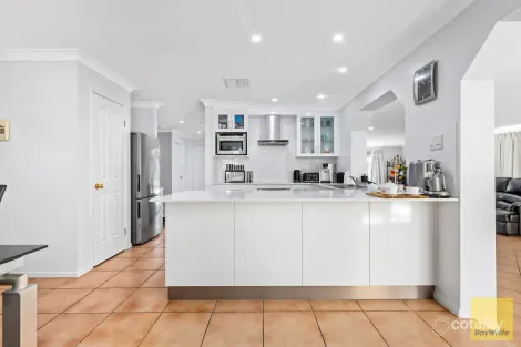 Property photo of 71 Crinum Crescent Emerald QLD 4720