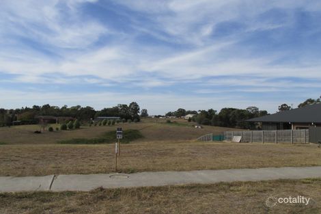 39 Eastern View Dr, Eastwood, VIC 3875