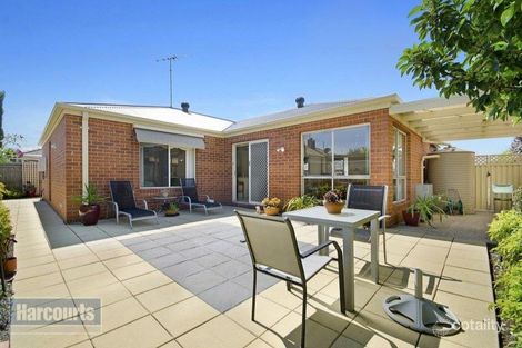 Property photo of 33 Bayfield Court Newcomb VIC 3219