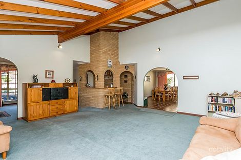 Property photo of 5 Catherine Close Woodvale WA 6026