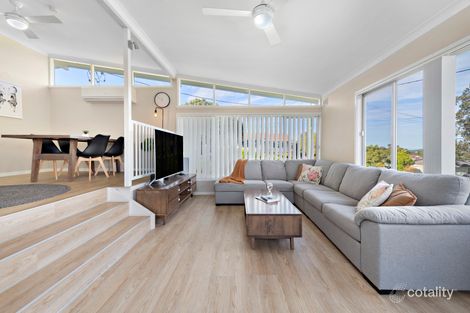 Property photo of 42 Valley View Crescent Glendale NSW 2285