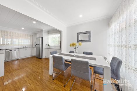 Property photo of 4 Laming Road Deer Park VIC 3023