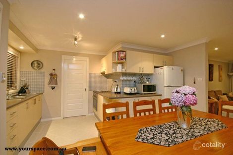 Property photo of 5/13-15 Chisholm Crescent Bradbury NSW 2560