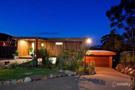 Property photo of 2 Beverley Street Dromana VIC 3936