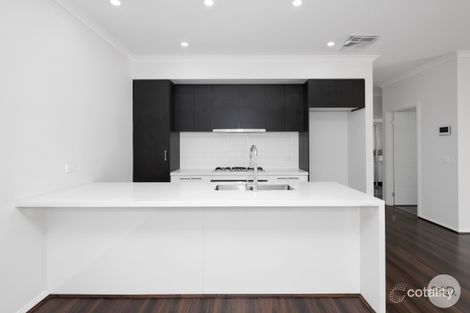 Property photo of 28 Presentation Boulevard Winter Valley VIC 3358