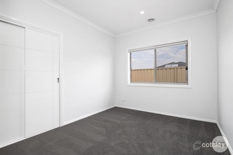 Property photo of 28 Presentation Boulevard Winter Valley VIC 3358