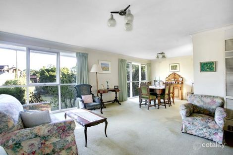 Property photo of 15 Banool Quadrant Doncaster East VIC 3109