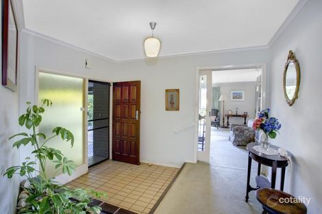 Property photo of 15 Banool Quadrant Doncaster East VIC 3109