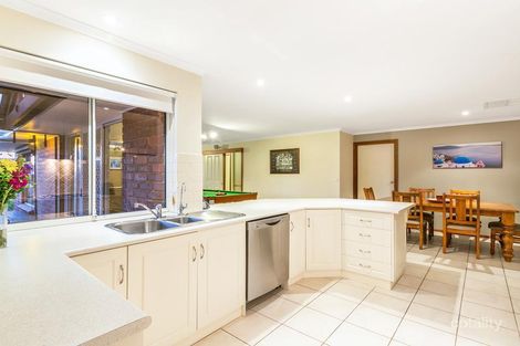 Property photo of 22 Hedgerow Crescent Hallett Cove SA 5158