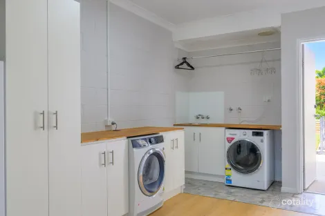 Property photo of 89 Emmadale Drive New Auckland QLD 4680