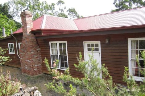 3 Hennigan Cres, Forrest, VIC 3236