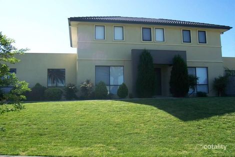 Property photo of 9 Sovereign Manors Crescent Rowville VIC 3178