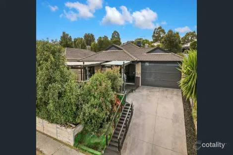 7 Wallangara Dr, Pakenham, VIC 3810