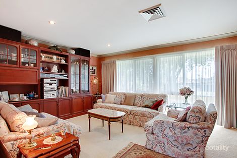 Property photo of 5 Solander Street Ruse NSW 2560