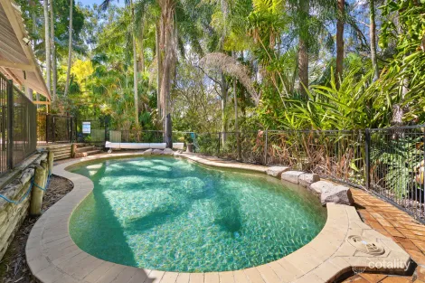 Property photo of 10 Islandview Street Barellan Point QLD 4306