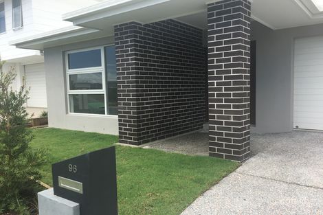 96 Morna St, Newport, QLD 4020