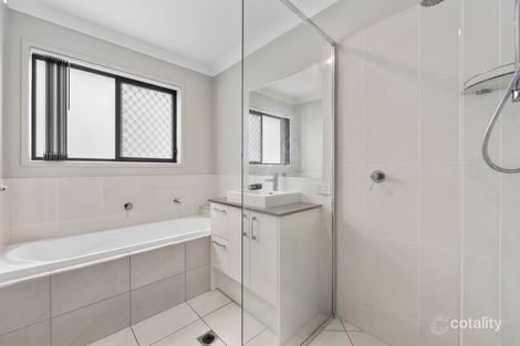 65 Macnaughton St, Stafford, QLD 4053