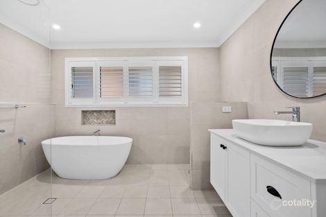 Property photo of 62 Ocean Beach Drive Shellharbour NSW 2529