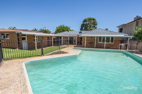 10 Success Cres, Salter Point, WA 6152