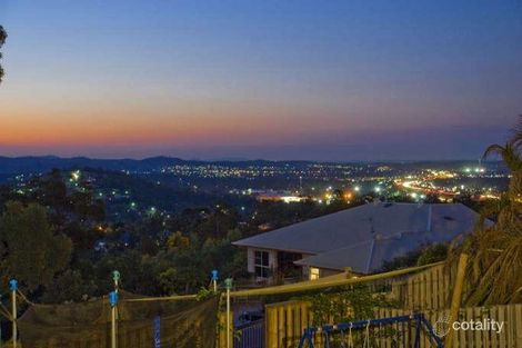 Property photo of 26 Hillary Circuit Pacific Pines QLD 4211