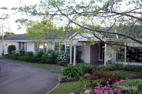 17 Old Mornington Rd, Mount Eliza, VIC 3930