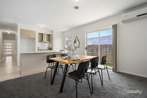 Property photo of 19 Tooradin Crescent Doreen VIC 3754
