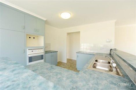 Property photo of 2 Fairbairn Place Clinton QLD 4680