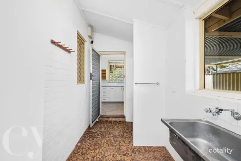 Property photo of 32 Jennings Way Lockridge WA 6054