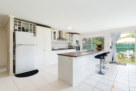 Property photo of 14 Lansbury Drive Narre Warren South VIC 3805