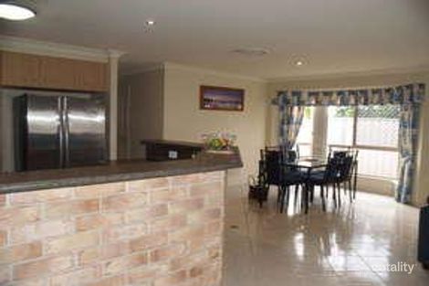Property photo of 4 Alexandra Close Flinders View QLD 4305