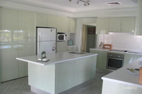 Property photo of 32 Applegum Grove Kurrajong NSW 2758