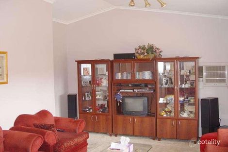 Property photo of 26 Wyangala Crescent Leumeah NSW 2560