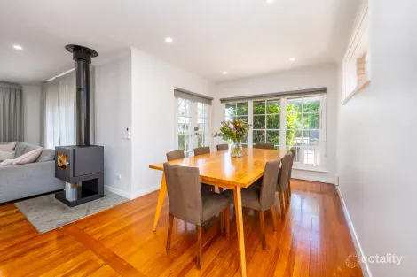 Property photo of 19 Princes Crescent Shepparton VIC 3630