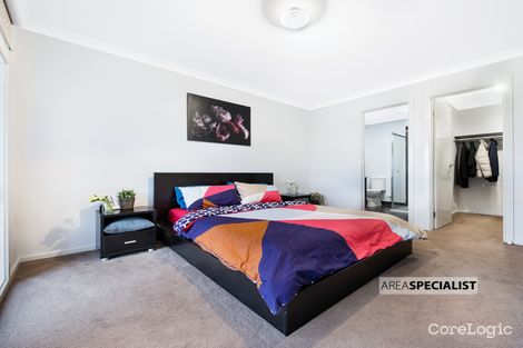 Property photo of 32 Banjo Circuit Lynbrook VIC 3975