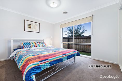 Property photo of 32 Banjo Circuit Lynbrook VIC 3975