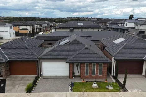 Property photo of 10 Darmain Drive Greenvale VIC 3059
